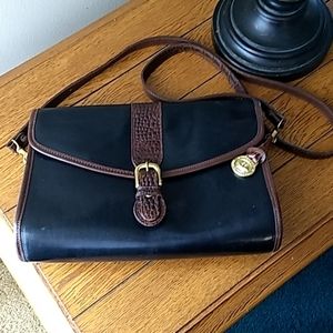 HOST PICK 4/27. BRAHMIN HANDBAG